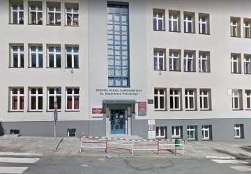 Zobacz szkołę przez street view